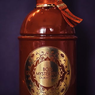 Bois Mystérieux / Songe d'un Bois d'Été by Guerlain