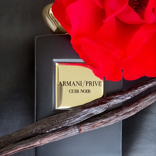 Armani Privé - Cuir Noir von Giorgio Armani