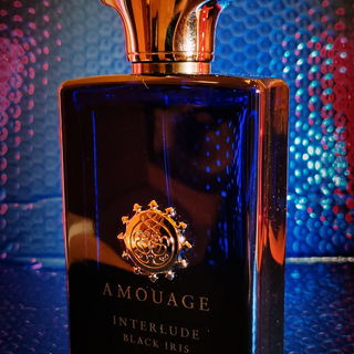 Interlude Black Iris von Amouage