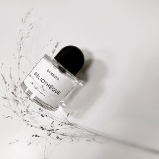 Bibliothèque (Eau de Parfum) von Byredo