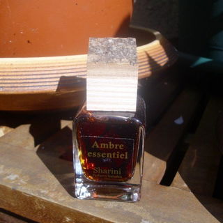Ambre essentiel von Sharini Parfums Naturels