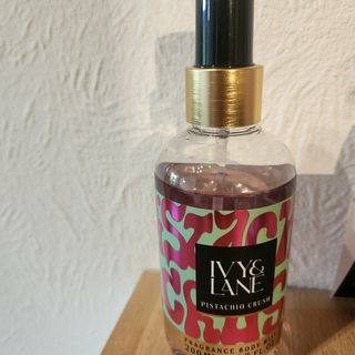Pistachio Crush by Ivy & Lane