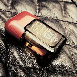 A classic and classy Vintage leather scent.