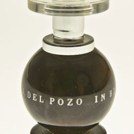 In Black - Jesus del Pozo