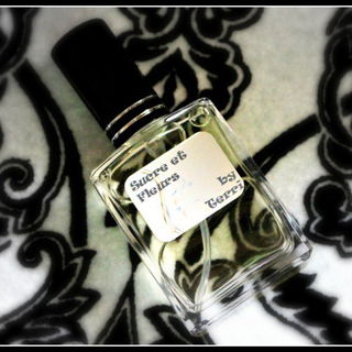 Sucré et Fleurs / Sucre et Fleurs by Kyse Perfumes