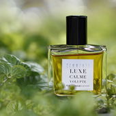 Im Grünen mit dem wunderbaren Luxe Calme Volupte  ... ❤️ -lichen Dank fürs schauen und kommentieren ❣️ (by Sweetsmell75)