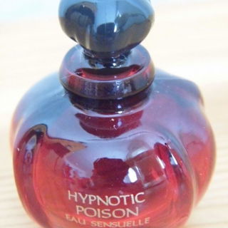 Hypnotic Poison Eau Sensuelle by Dior