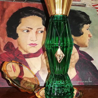 Gemälde von Lotte Laserstein, Russisches Mädchen mit Puderdose,1928, Städel Museum, Ffm.