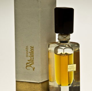 White Amber / Rīdzinieces Noslēpums / Тайна Рижанки - Dzintars