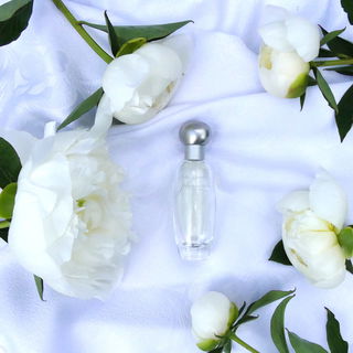 Pleasures (Eau de Parfum) by Estēe Lauder