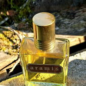 Mein noch voller Reserveflakon im Sonnenlicht 😄 (von JonasP1)