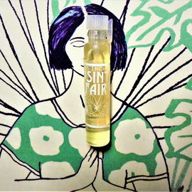 Absinth-Fee mit Flügeln