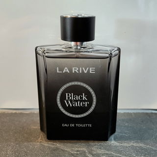Black Water / Black Creek by La Rive