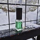 Bombastischer Grapefruitflug.Im Kern von Kiefernadeln durchbohrt.Zerplatzt. 🌲 Wacholder-See-Tang 🌨 fällt.Dort,wo das Eis gegen blaue Wellen bricht. 🧊 Danke allen 🫶 (by Seejungfrau)