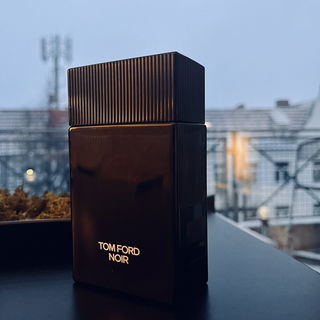 Noir (Eau de Parfum)