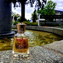 Kisses Rain - Renier Perfumes