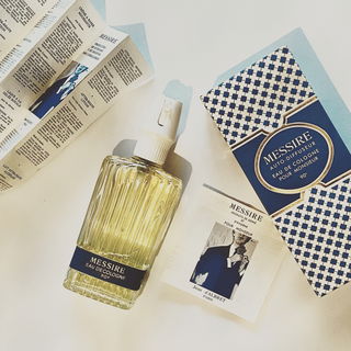 War noch in (brüchiger) Folie verschweißt…wie neu :)