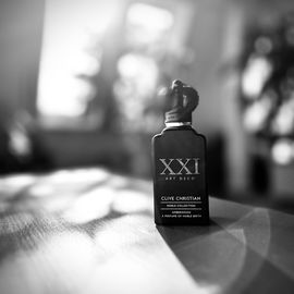 XXI: Art Deco - Amberwood - Clive Christian