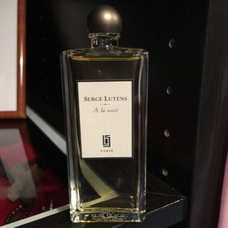 À la nuit von Serge Lutens