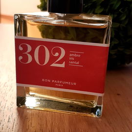 302 Ambre Iris Santal - Bon Parfumeur