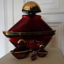 1500 ml Eau de Toilette, 30 ml, 7,5 ml, 2 ml Extrait
