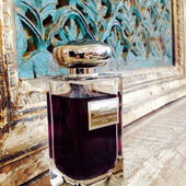 Liebe Parfumo Mädels! Alles Gute zum Frauentag.....Liebe und beste Düfte der Welt*** (by Irini)