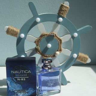 Voyage N-83 von Nautica