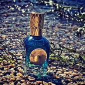 So schön die Godet-Flakons in Natura sind, so schwierig zu fotografieren sind sie. (by Gandix)