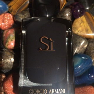 Sì (2014) (Eau de Parfum Intense) von Giorgio Armani