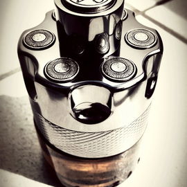 The new Eau de Parfum is loaded - Azzaro Wanted by Night