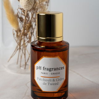 Patchouli & Cèdre de Tweed von pH Fragrances