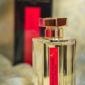 Passage d'Enfer - L'Artisan Parfumeur