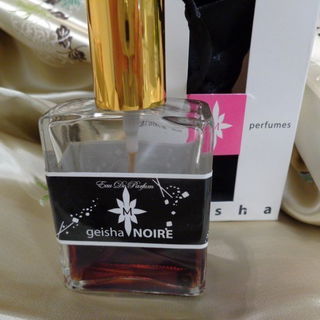 Geisha Noire (Eau de Parfum) - aroma M