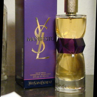 Manifesto von Yves Saint Laurent