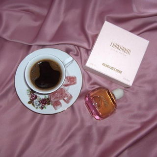 by Iris983