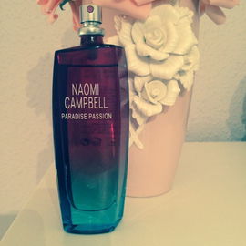 Paradise Passion - Naomi Campbell