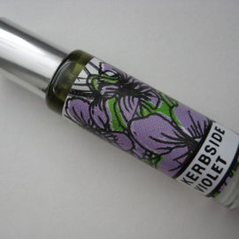 Kerbside Violet - Lush / Cosmetics To Go