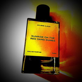 Sunrise on the Red Sand Dunes (Eau de Parfum) - Zara