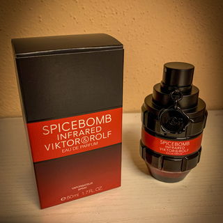 Spicebomb Infrared (Eau de Parfum) by Viktor & Rolf