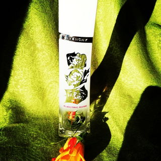 Very Irrésistible Givenchy Electric Rose - Givenchy