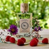 *Ein sehr sanfter und erfrischender Duft. Genau richtig an heißen Tagen.*  Ganz lieben Dank für Eure Besuche und Anmerkungen! 🤗 (von Lavendel18)