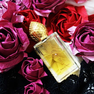 Rose de Petra von Stéphane Humbert Lucas