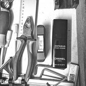 Das wichtigste Werkzeug eines Mannes ... (by JulieFä91)