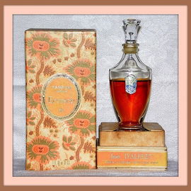 Écusson (Parfum) - Orlane / Jean d'Albret