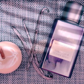 Tobacco & Tonka Bean - Banana Republic