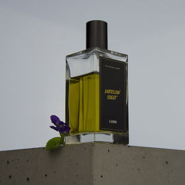Kerbside Violet - Lush / Cosmetics To Go