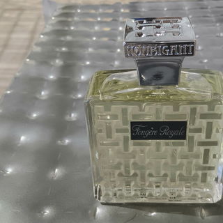 von ElAttarine
