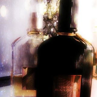 Black Orchid (Eau de Parfum) by Tom Ford