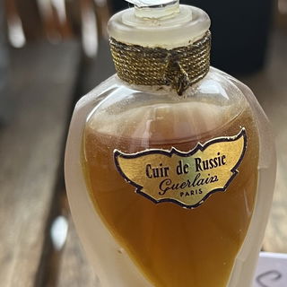 Cuir de Russie by Guerlain