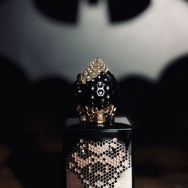 As shadowy and mysterious as the dark knight himself 🦇